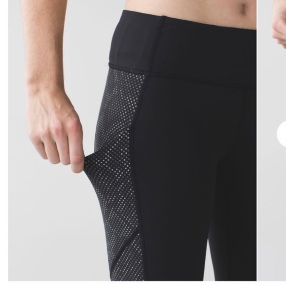 Lululemon special edition speed tight reflective‎ ravish reptile sz 6 - Picture 3 of 9
